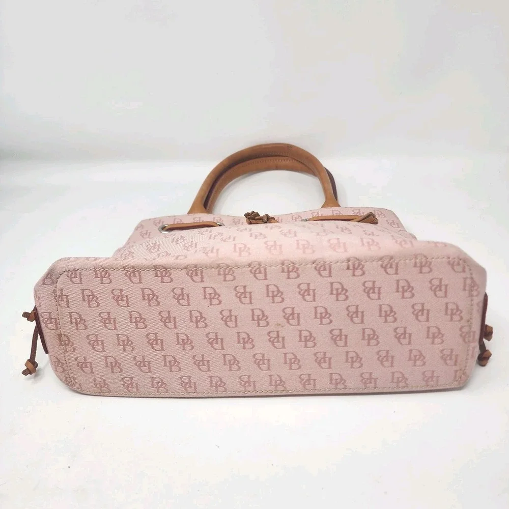Dooney &Bourke Signature Tassel Tote Pink Monogram Canvas Tan Leather Trim